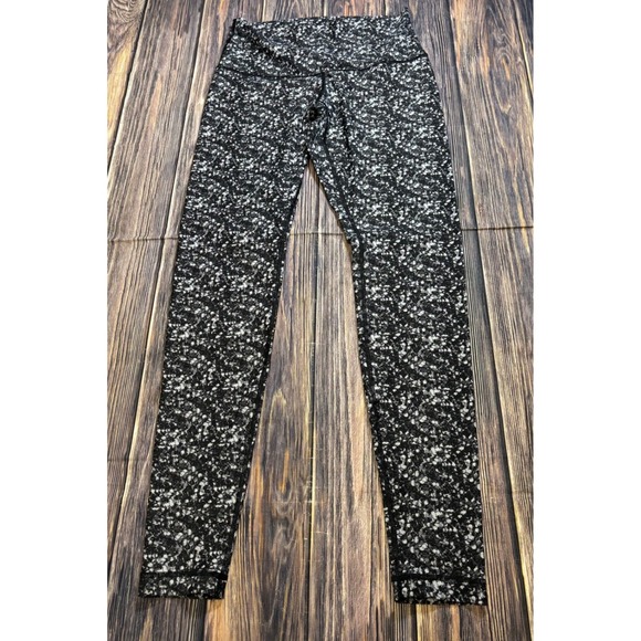 Lululemon Shimmy Shimmer Shine Tight Leggings Womens 6 Black White Roll Down - Picture 1 of 14
